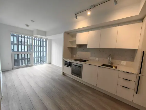 2805 - 82 Dalhousie ST, Toronto C08, ON M5B 0C5