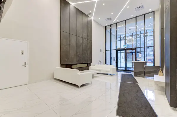 15 Queen ST S #1009,  Hamilton,  ON L8P 0C6