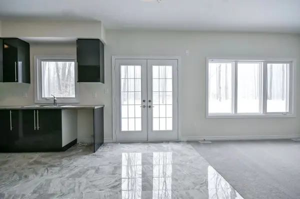 125 Mceachern LN, Gravenhurst, ON P1P 0H8