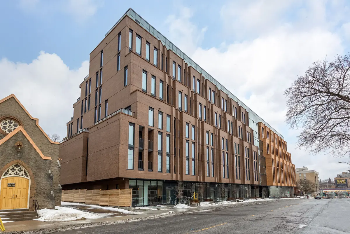 1720 Bayview AVE #407, Toronto C10, ON M4G 3C4