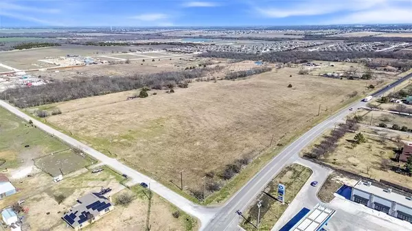 703 E Cook Street, Josephine, TX 75173