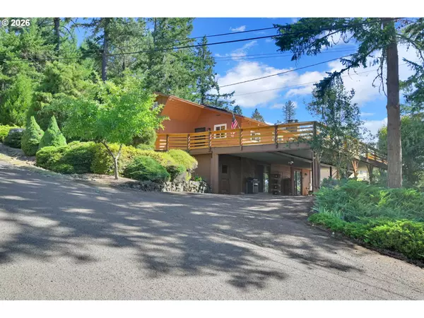 Sutherlin, OR 97479,642 TERRACE LN