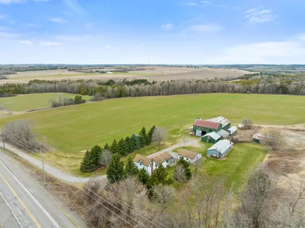 3070 Taunton RD E, Clarington, ON L1C 7A6