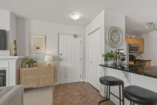 5 Dockside LN #202, Brighton, ON K0K 1H0