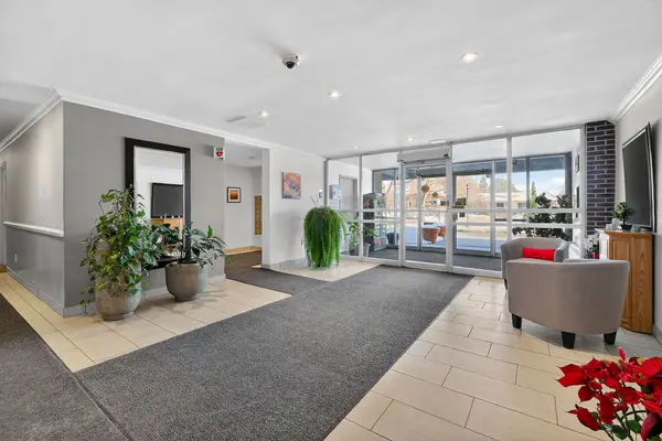 2400 Virginia DR #407, Alta Vista And Area, ON K1H 8L3