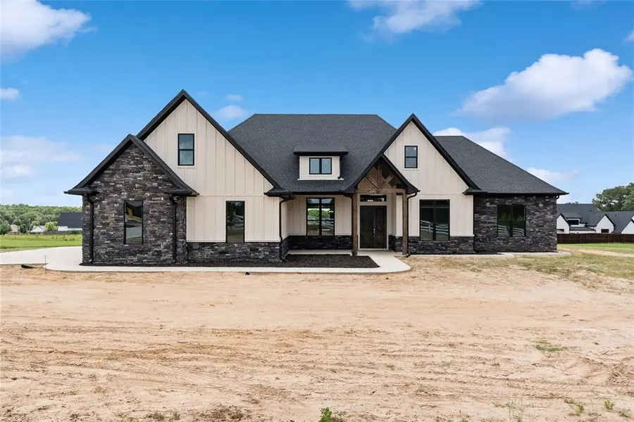 21604 Woodring Road, Bullard, TX 75757