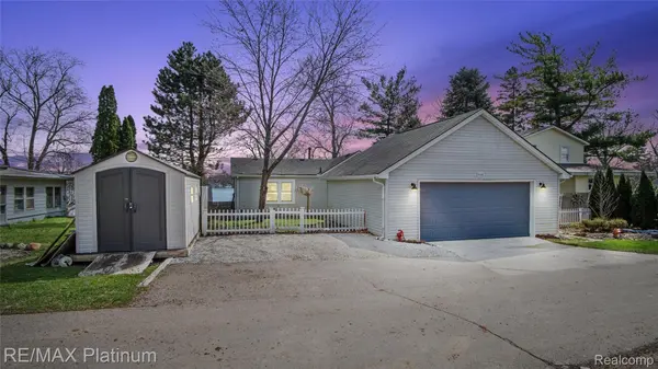 1008 Sunrise Park ST, Genoa Township, MI 48843