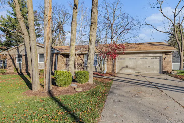 1948 Evona, Wixom, MI 48393