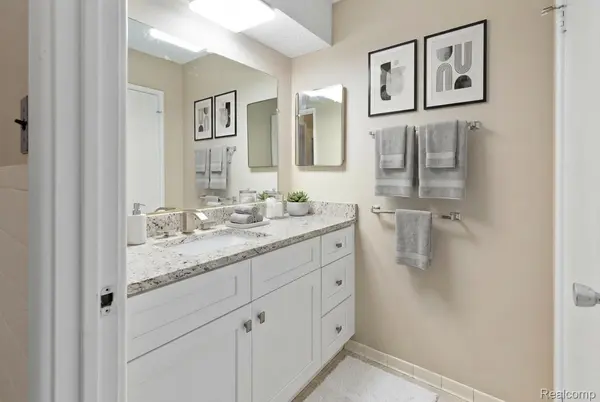 1545 CHERBONEAU #41, Detroit, MI 48207