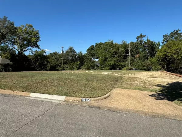1623 Oak Knoll Street, Dallas, TX 75208