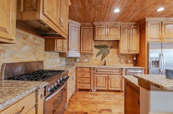 1633 Scenic Drive #102, Graford, TX 76449