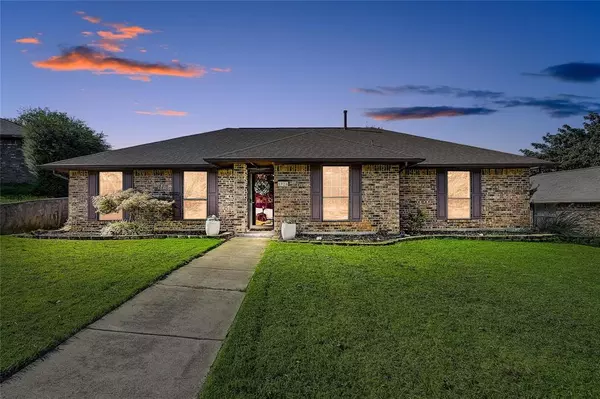 Carrollton, TX 75007,1716 Rosemeade Circle