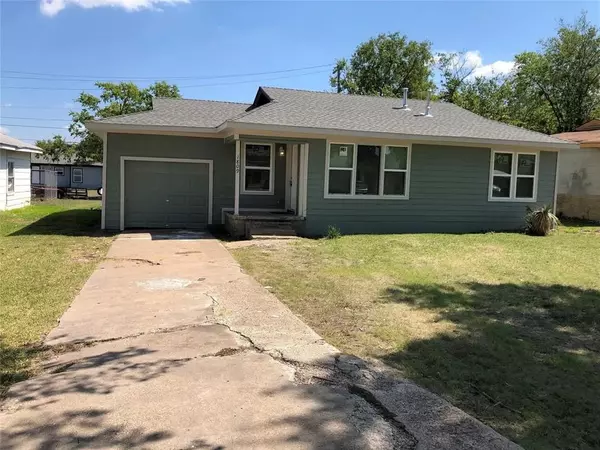 1705 Langford Street, Greenville, TX 75401