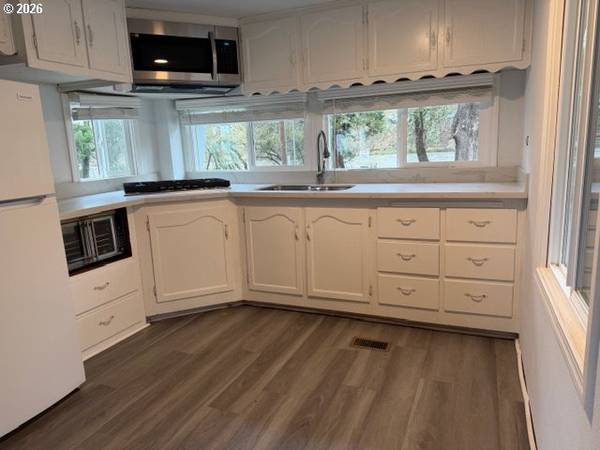 4531 FRANKLIN BLVD #92, Eugene, OR 97403