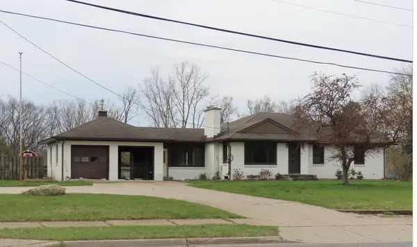 2132 4 Mile RD NE, Grand Rapids Twp, MI 49525