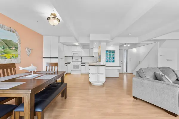 932 KUMUKOA ST #C104, Hilo, HI 96720