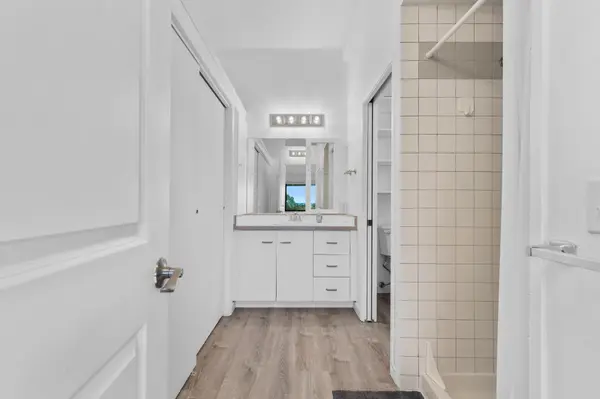 932 KUMUKOA ST #C104, Hilo, HI 96720