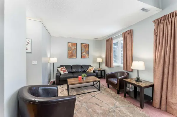 1202 Bow Valley TRL #140, Canmore, AB T1W1N6