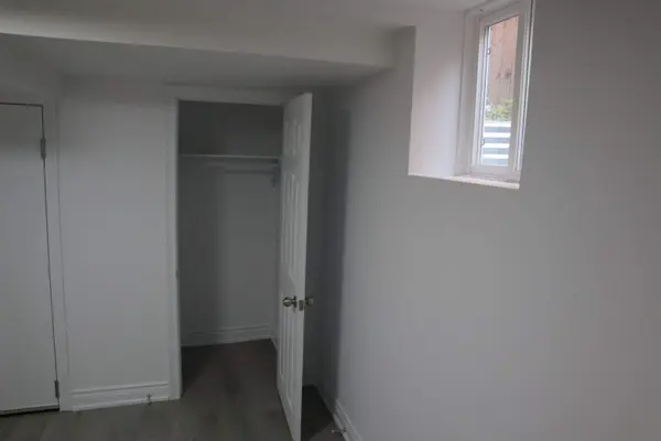 1627 Baggins ST #Lower, Pickering, ON L1W 1H2