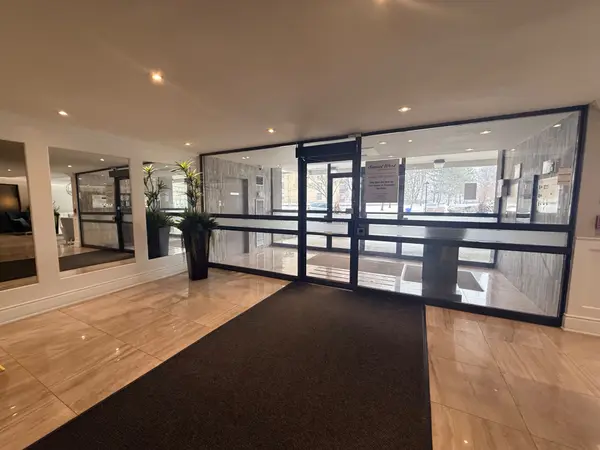 475 The West Mall N/A #608, Toronto W08, ON M9C 4Z3