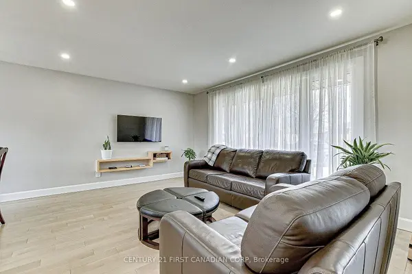 1473 Glengarry AVE, London North, ON N5X 1R2