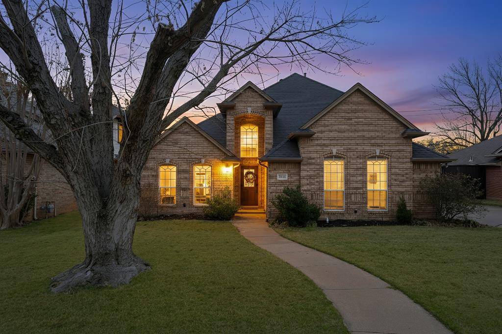 1068 Rosewood Drive, Grapevine, TX 76051