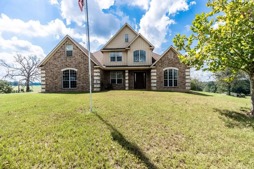 4149 An County Road 2202, Palestine, TX 75803