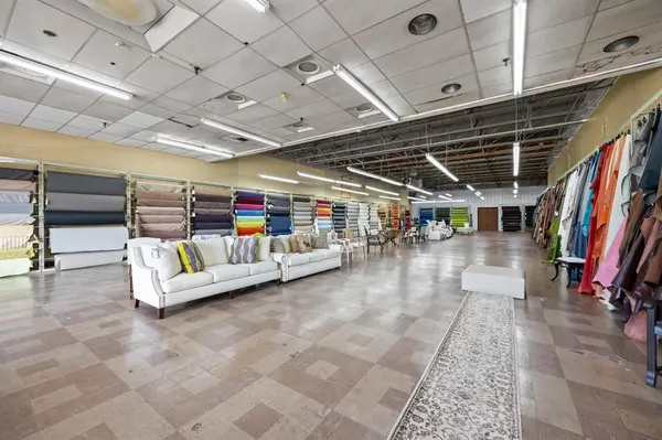 1912 S Good Latimer Expressway, Dallas, TX 75226