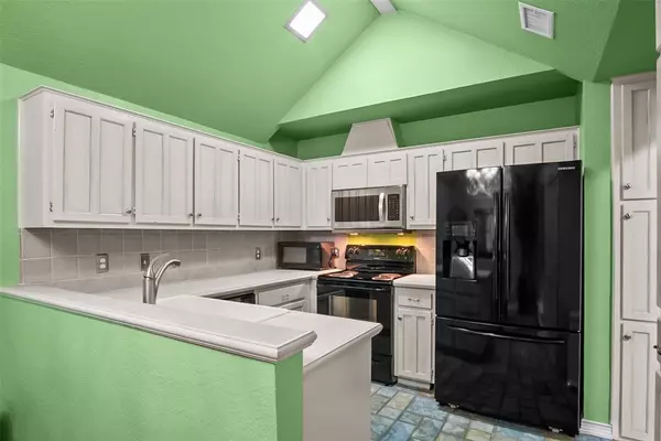 Arlington, TX 76017,4922 Canberra Lane