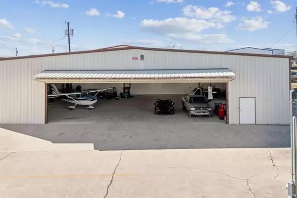 Fort Worth, TX 76179,930 Aviator Drive