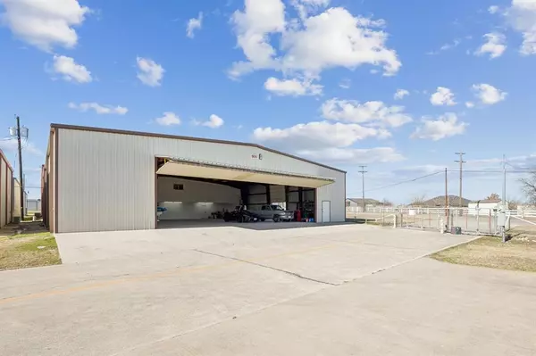 Fort Worth, TX 76179,930 Aviator Drive