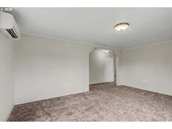 130 DENVER ST, Albany, OR 97321