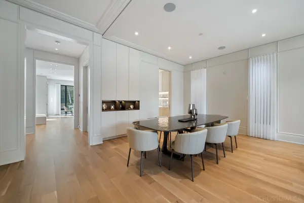 50 Daneswood RD, Toronto C12, ON M4N 3J9