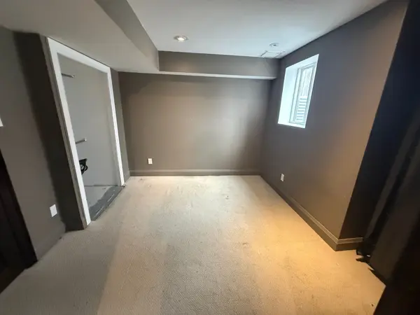 1707 Esterbrook DR, Oshawa, ON L1K 0J3