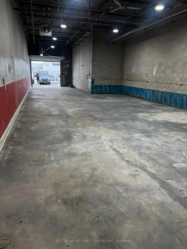 30 Hale RD #16, Brampton, ON L6W 4N9