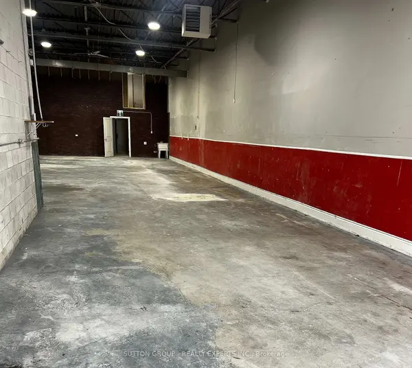 30 Hale RD #16, Brampton, ON L6W 4N9