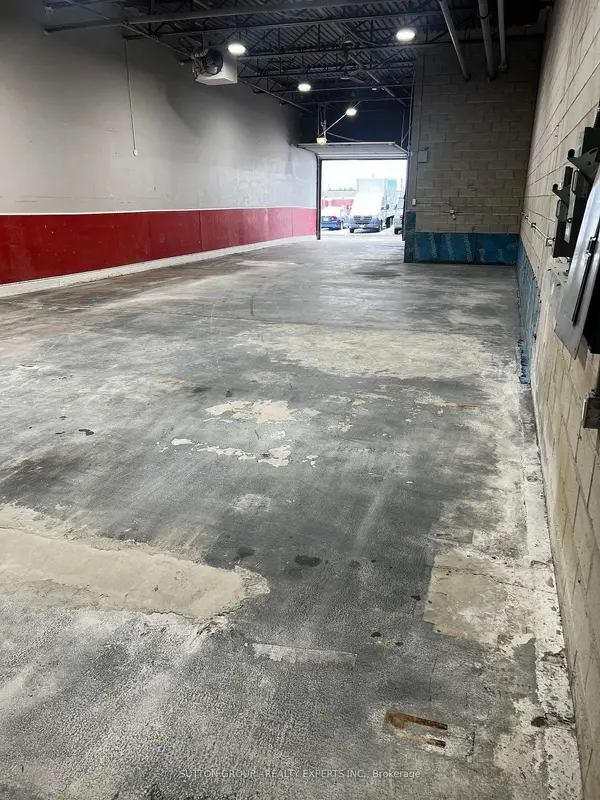 30 Hale RD #16, Brampton, ON L6W 4N9