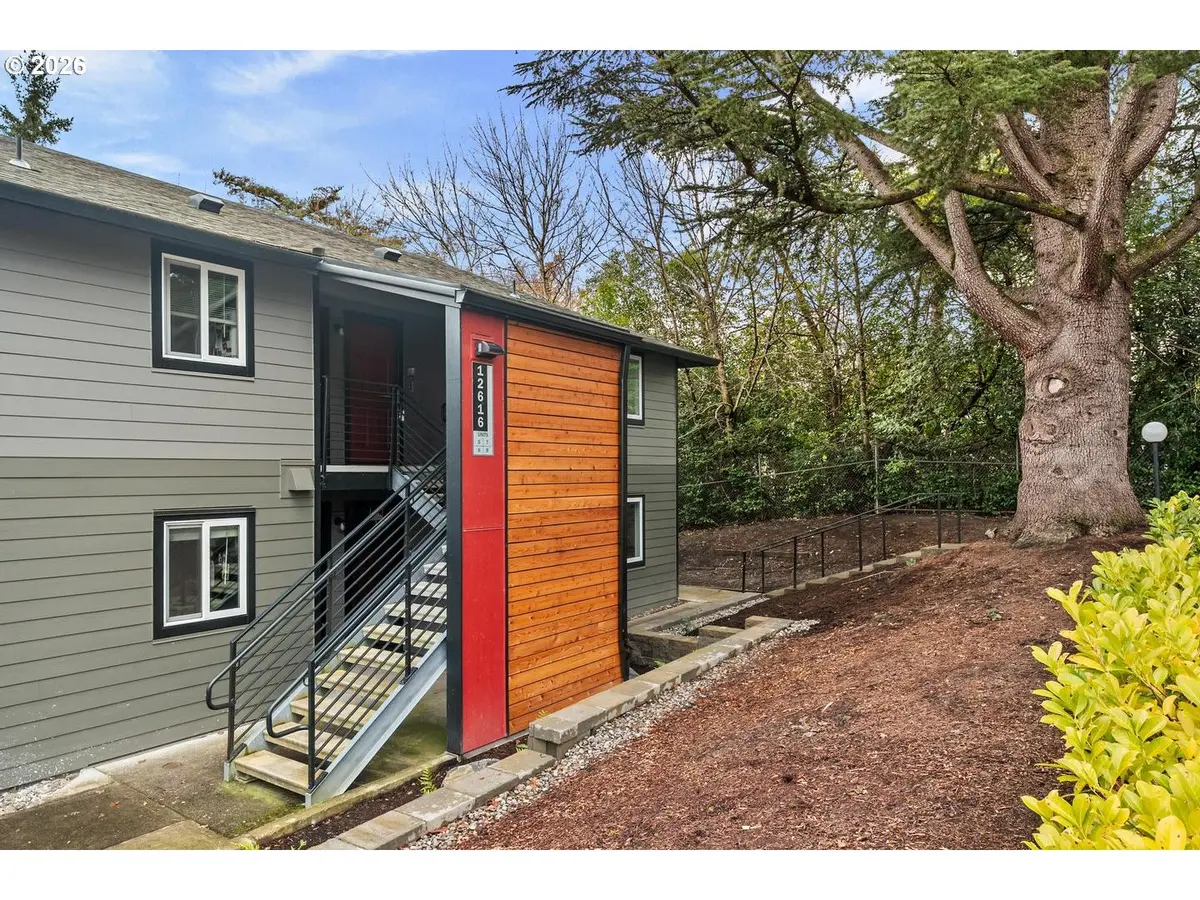 12616 NW BARNES RD #7, Portland, OR 97229