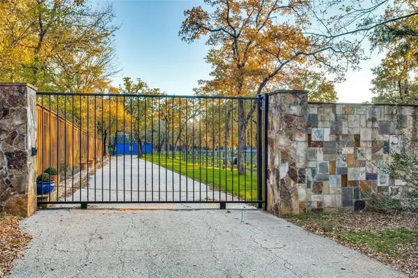 1100 Simmons Road, Flower Mound, TX 75022