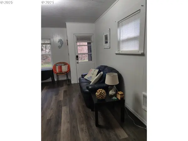 317 N BEACON ST, Rockaway Beach, OR 97136