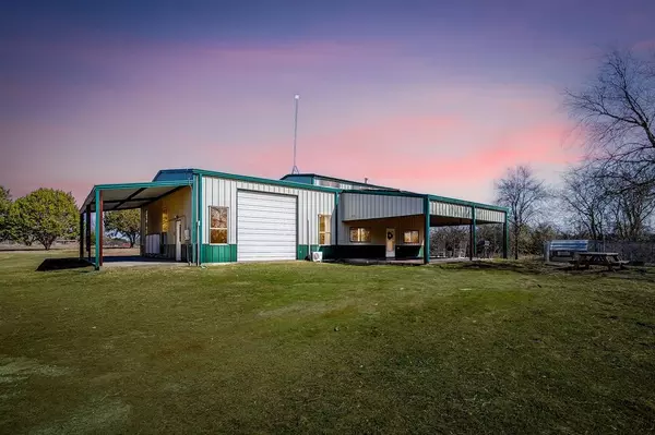 Blum, TX 76627,170 Creekwood Drive