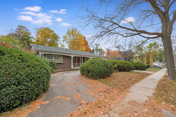 5014 Spruce AVE, Burlington, ON L7L 1M7