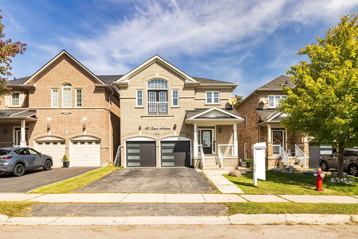 43 Susan AVE, Brampton, ON L6Y 5N5