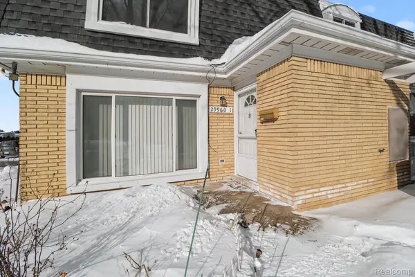 29960 City Center DR ##1, Warren, MI 48093