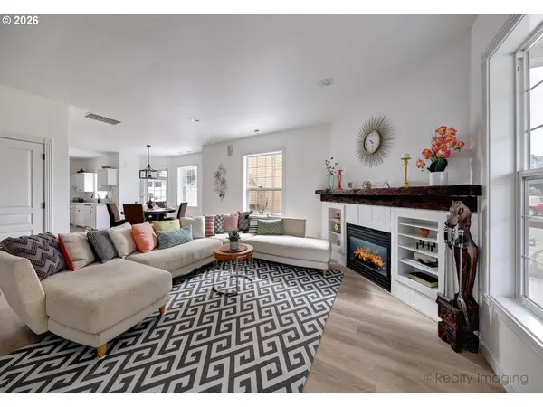 872 NE PACIFIC DR, Fairview, OR 97024