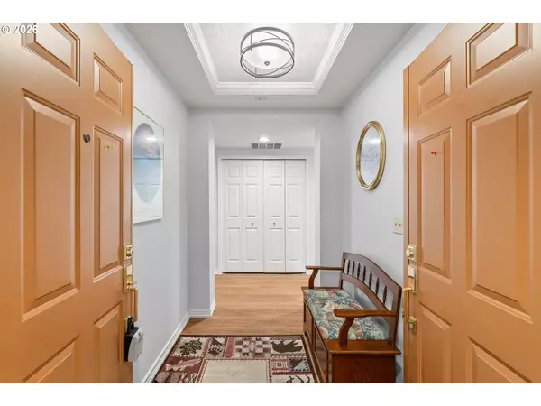 Portland, OR 97230,15420 NE KNOTT ST #18