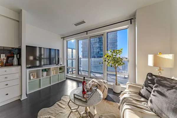 2015 Sheppard AVE E #2211, Toronto C15, ON M2J 0B3