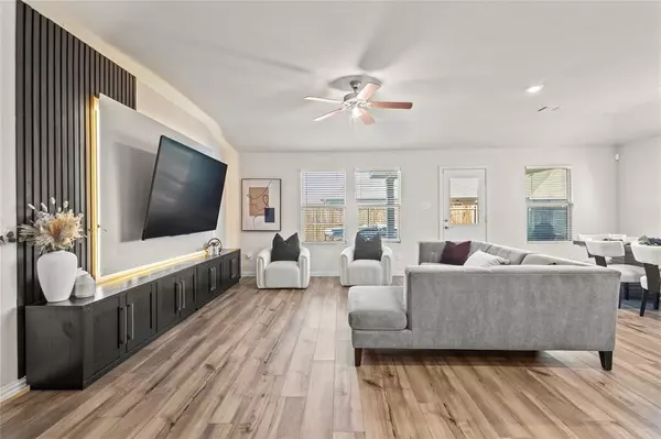 10940 Golden Barrel Court, Fort Worth, TX 76108