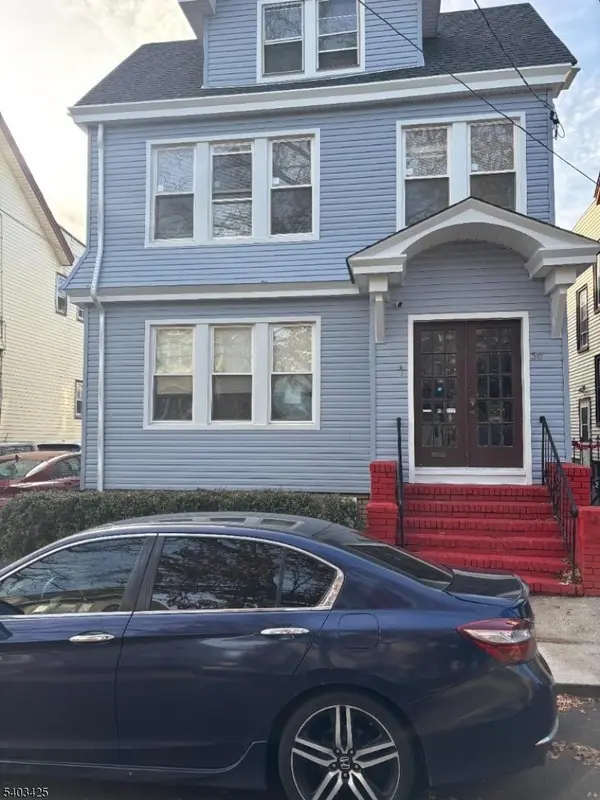 30 Underwood St, Newark City, NJ 07106