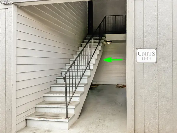 9221 N LOMBARD ST #11, Portland, OR 97203